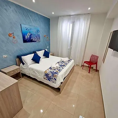 Corallo Rosso B&B 테라시니